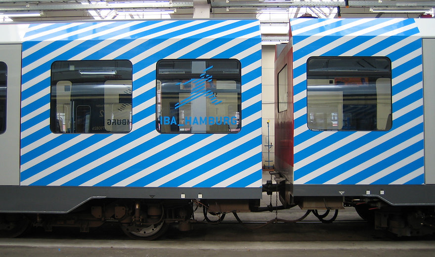 Straßenbahn Großkampagne Flankengestaltung